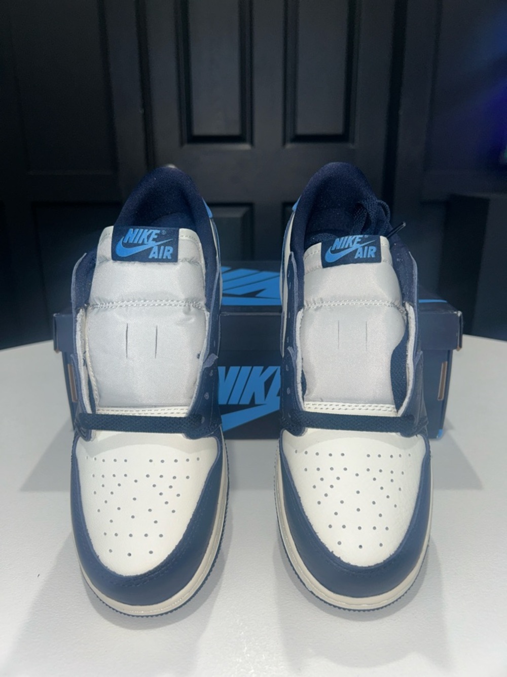 Jordan 1 Low OG GS “Obsidian UNC” Women’s Size 8 - Picture 3 of 12